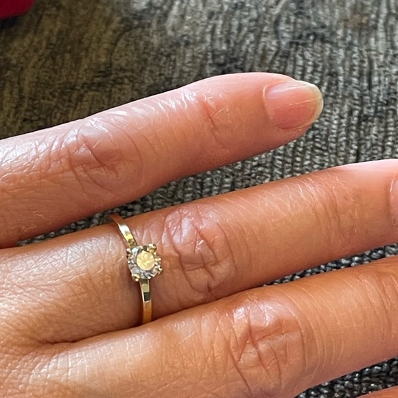 Solitaire Engagement Ring with 0.50 Carat TW of Diamonds in 18KT YG - Picture 6 of 7